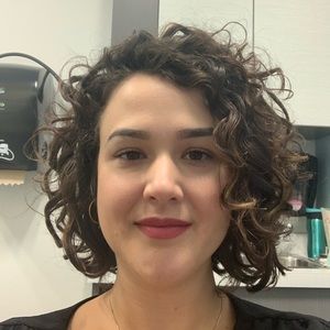 Meet your Posher, Alise